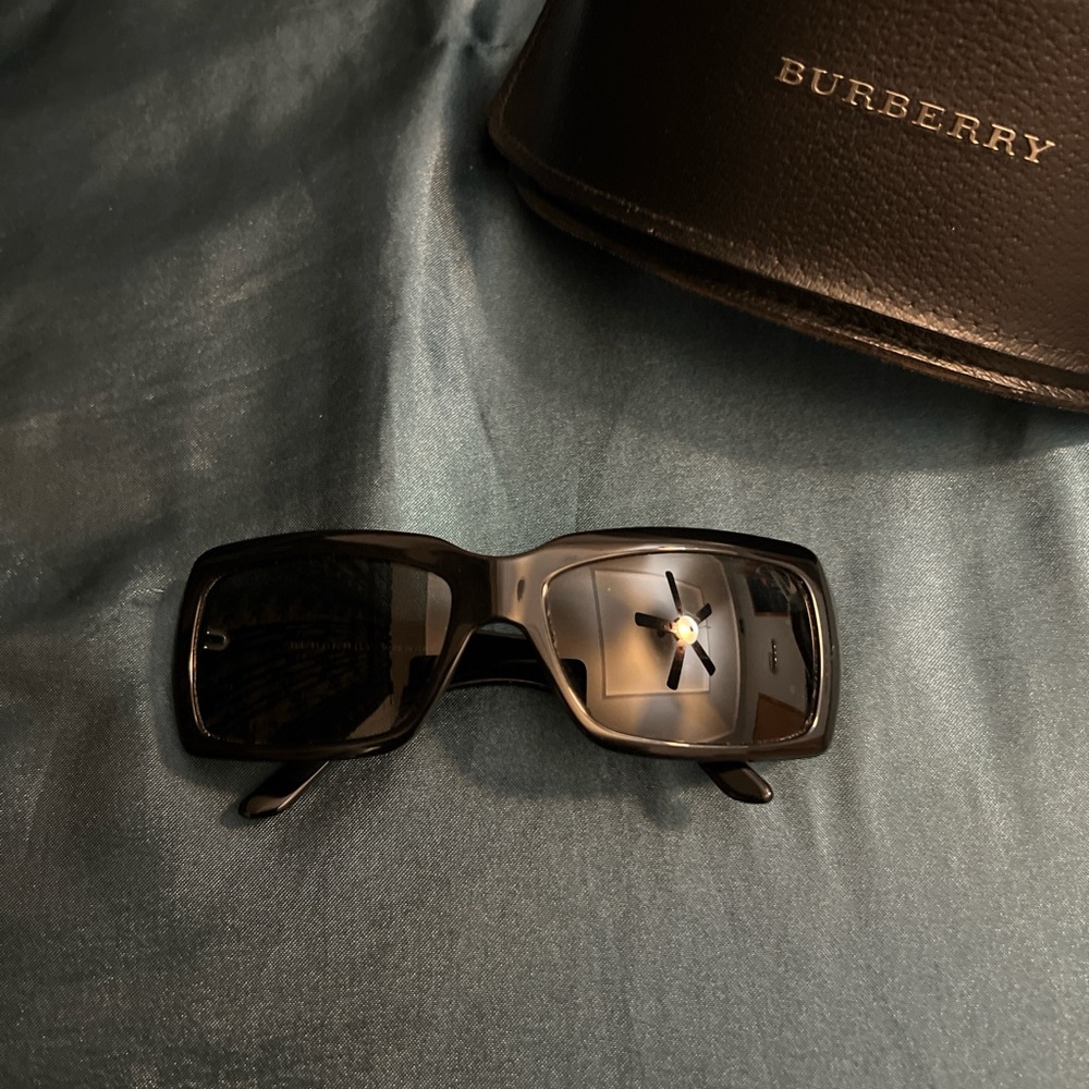 Burberry Black Rectangular Sunglasses